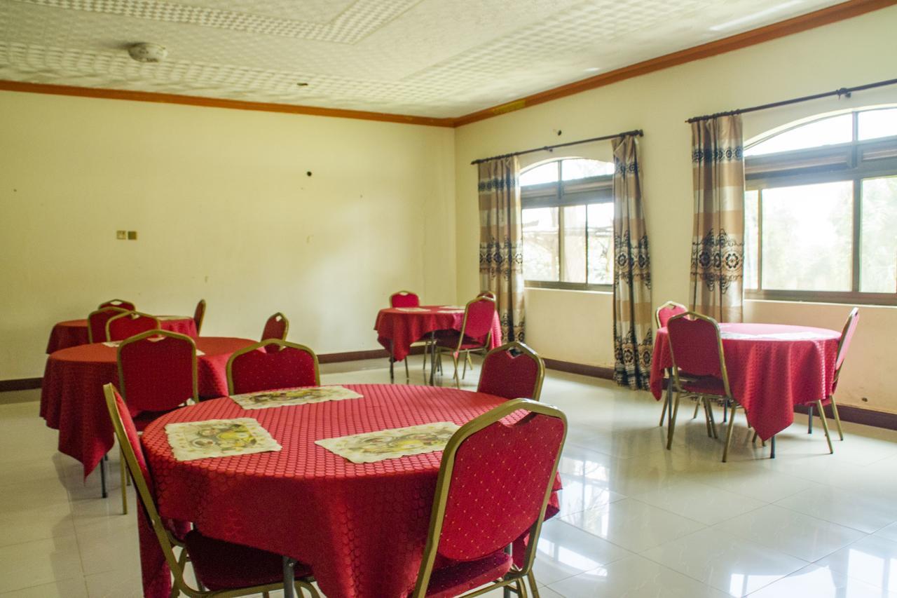 Rays Hotel Mbarara Zewnętrze zdjęcie