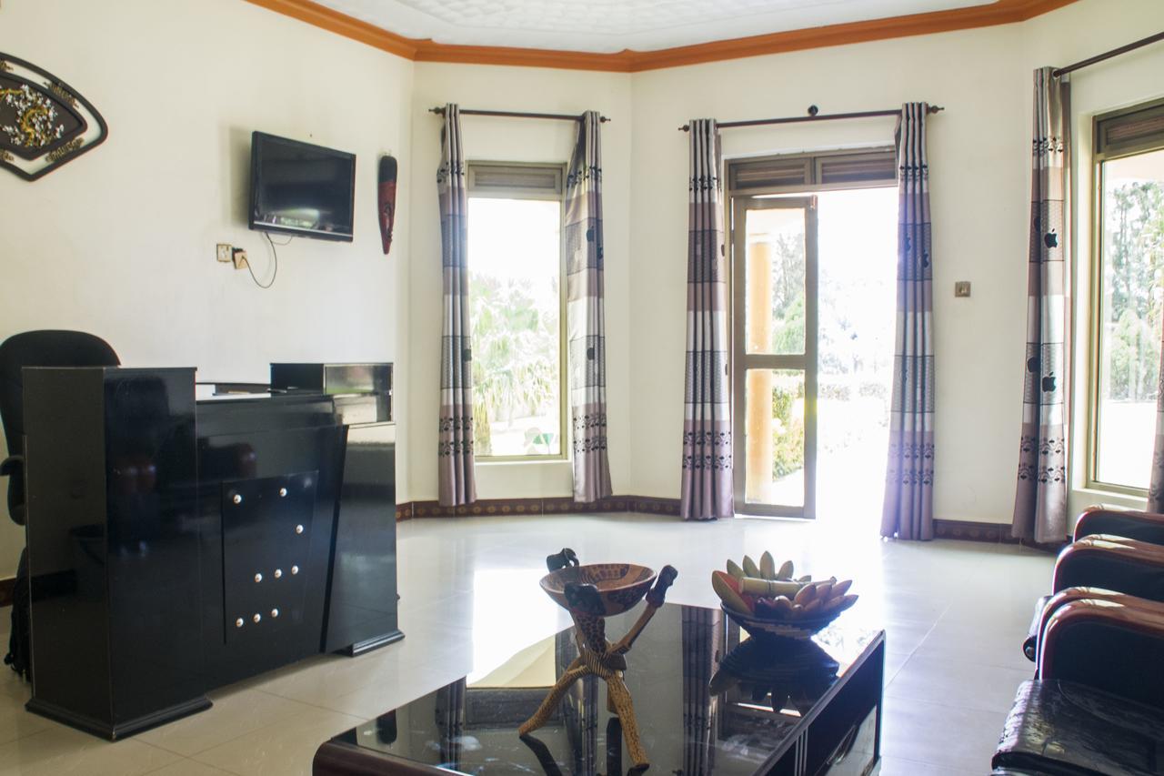 Rays Hotel Mbarara Zewnętrze zdjęcie